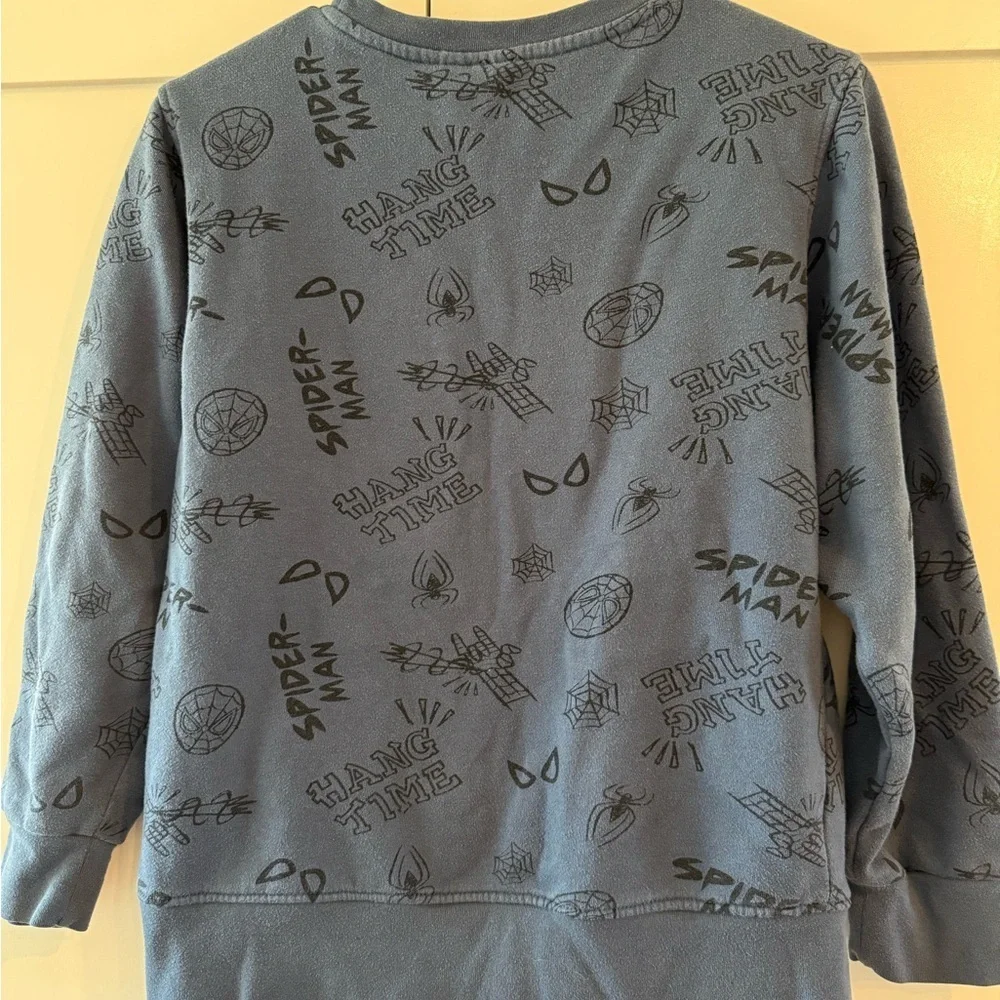 Marvel Spider-Man kids sweatshirt size large. 60% cotton and 40%‎ polyester.